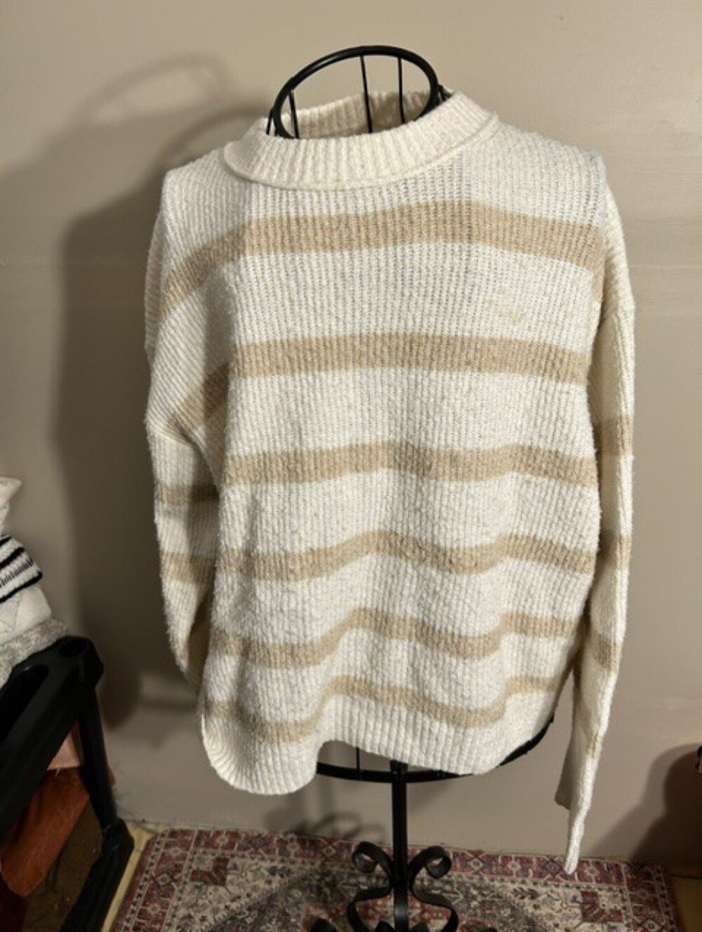 AEO fuzzy size large womens soft knit sweater casual dress  tan cream